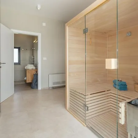 Eleonora Villa