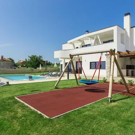 Villa Eleonora Zuzici